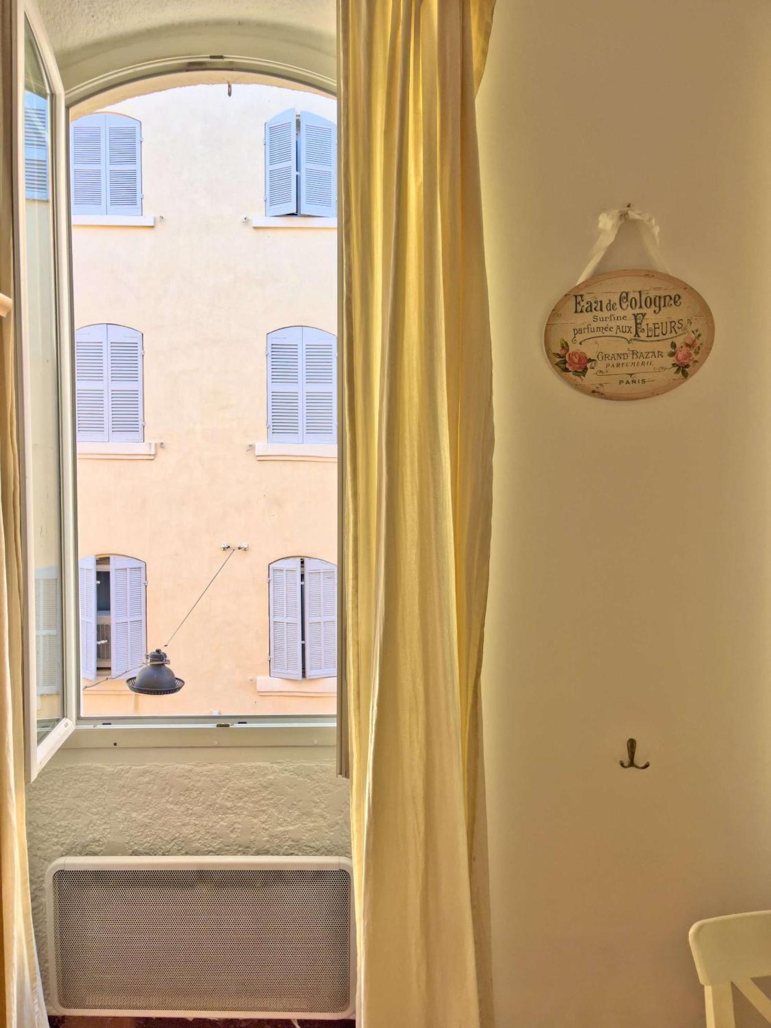 Vieux-port : Cozy, Calme Et Pratique Apartamento